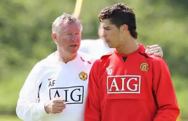 Ronaldo reveals how Ferguson convinced him to sign for United